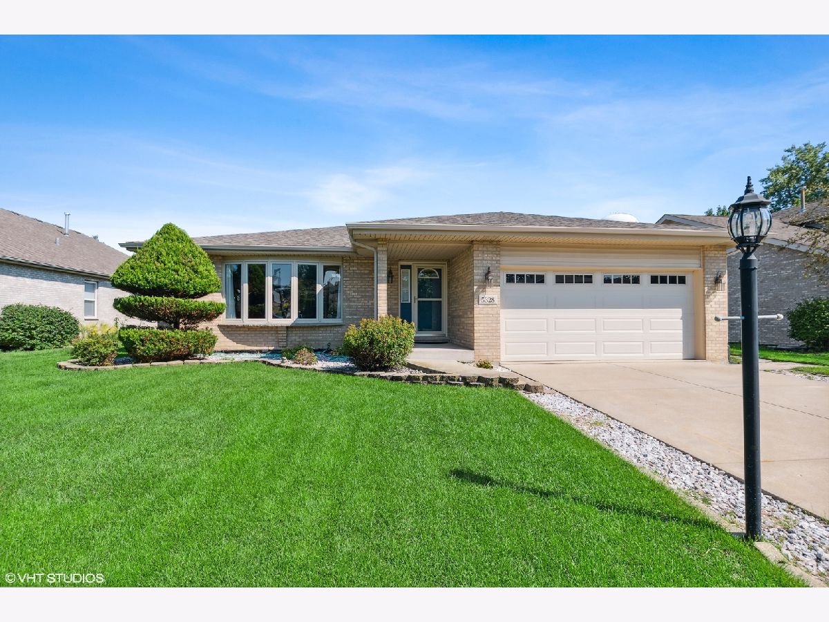 Homes Sold South Oak Creek Estates Oak Forest Illinois, 5328 Christopher