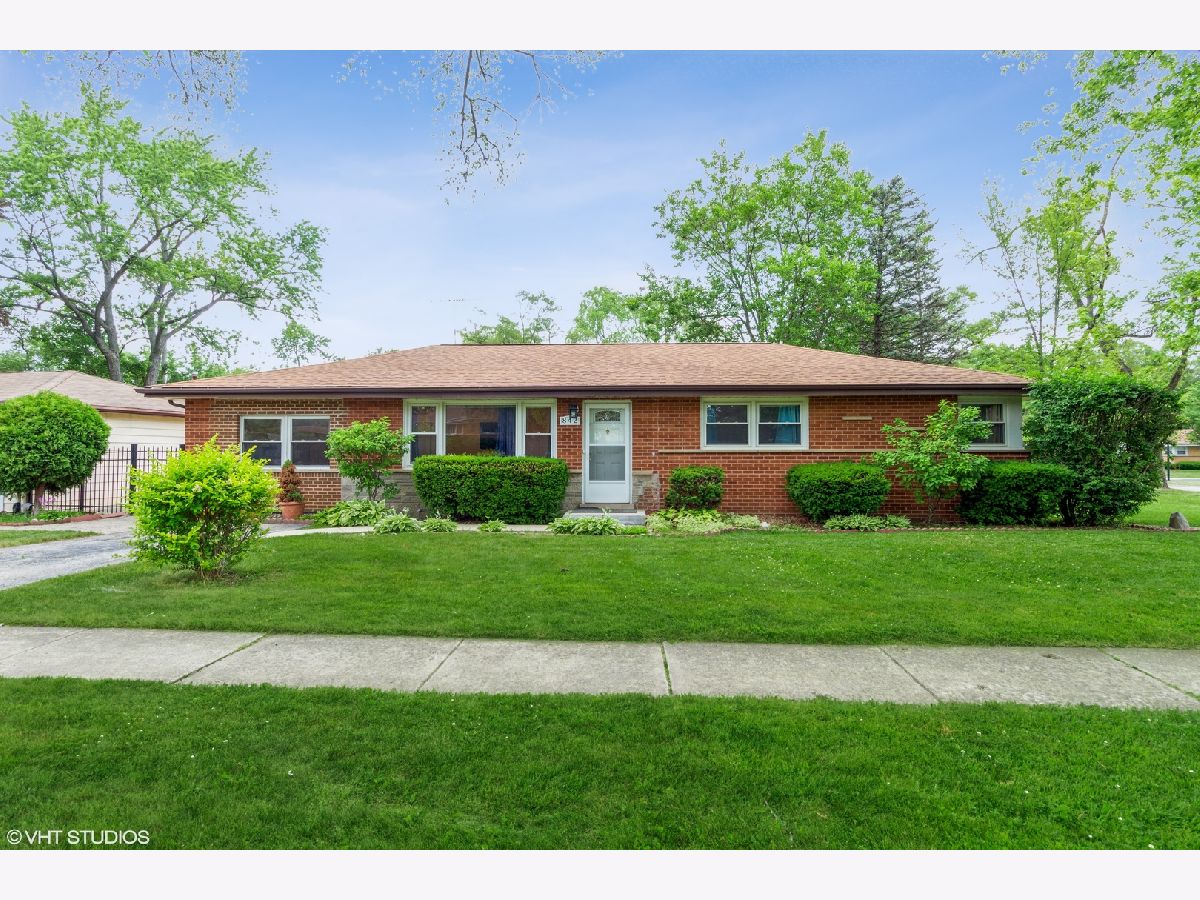 Homes Sold Pinehurst Manor Palatine Illinois, 842 Lilly