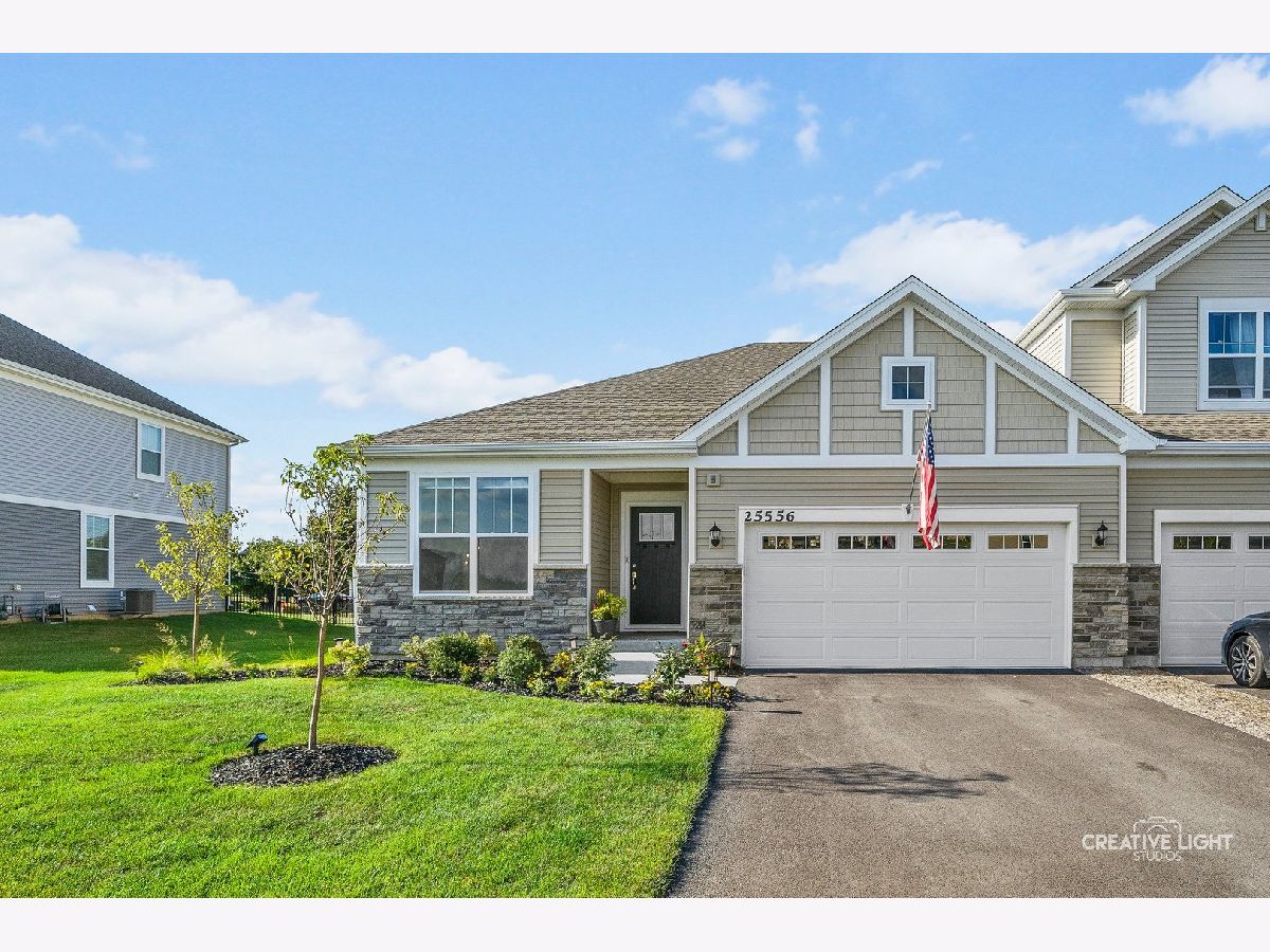 Homes & Townhomes Rented Creekside Crossing Plainfield Illinois, 25556 Springview