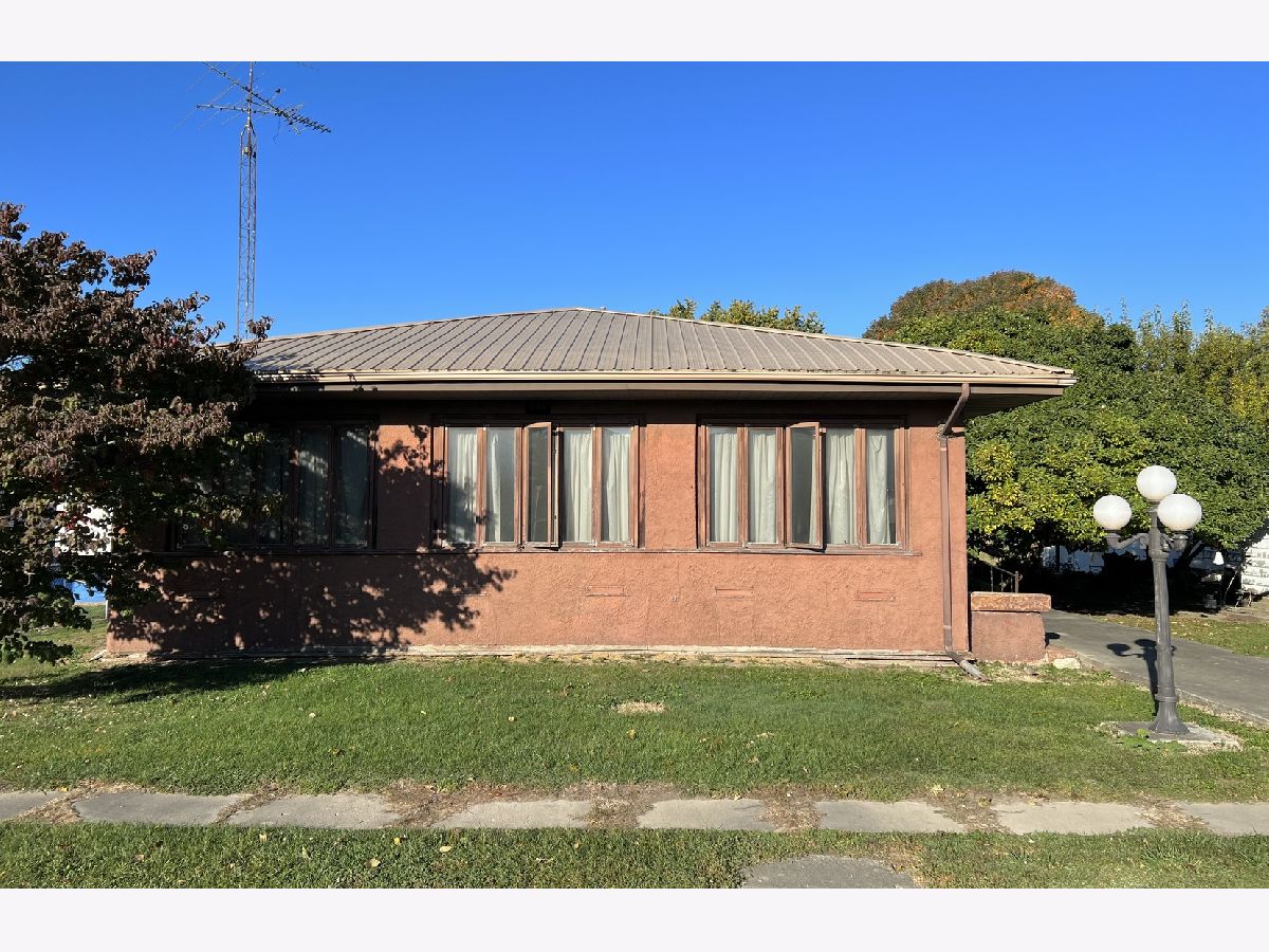  Sold Hume Illinois, 206 Center