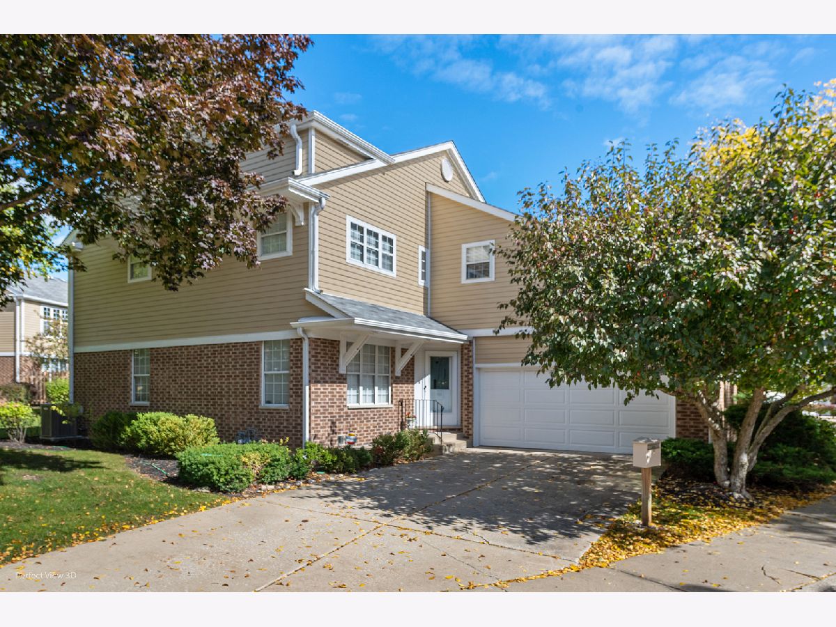 Townhomes Sold Winchester Lane Northbrook Illinois, 835 Winchester