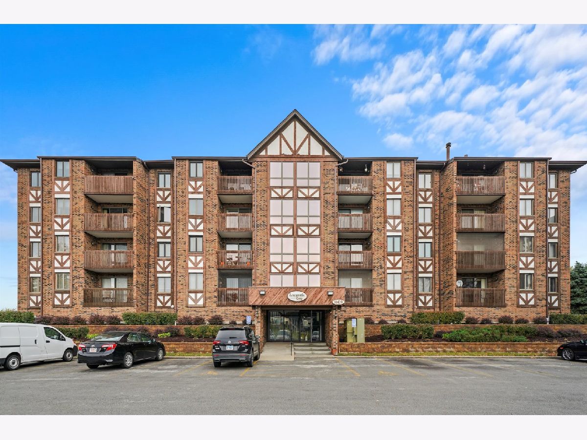 Condominiums Sold Lawncastle Cove Oak Lawn Illinois, 10420 Circle