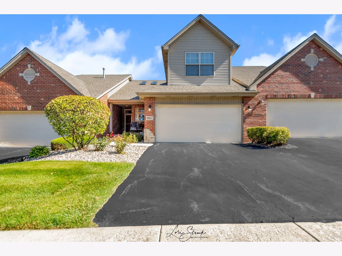 Townhomes & Homes Sold Breckenridge At Preserve Orland Park Illinois, 18145 Breckenridge