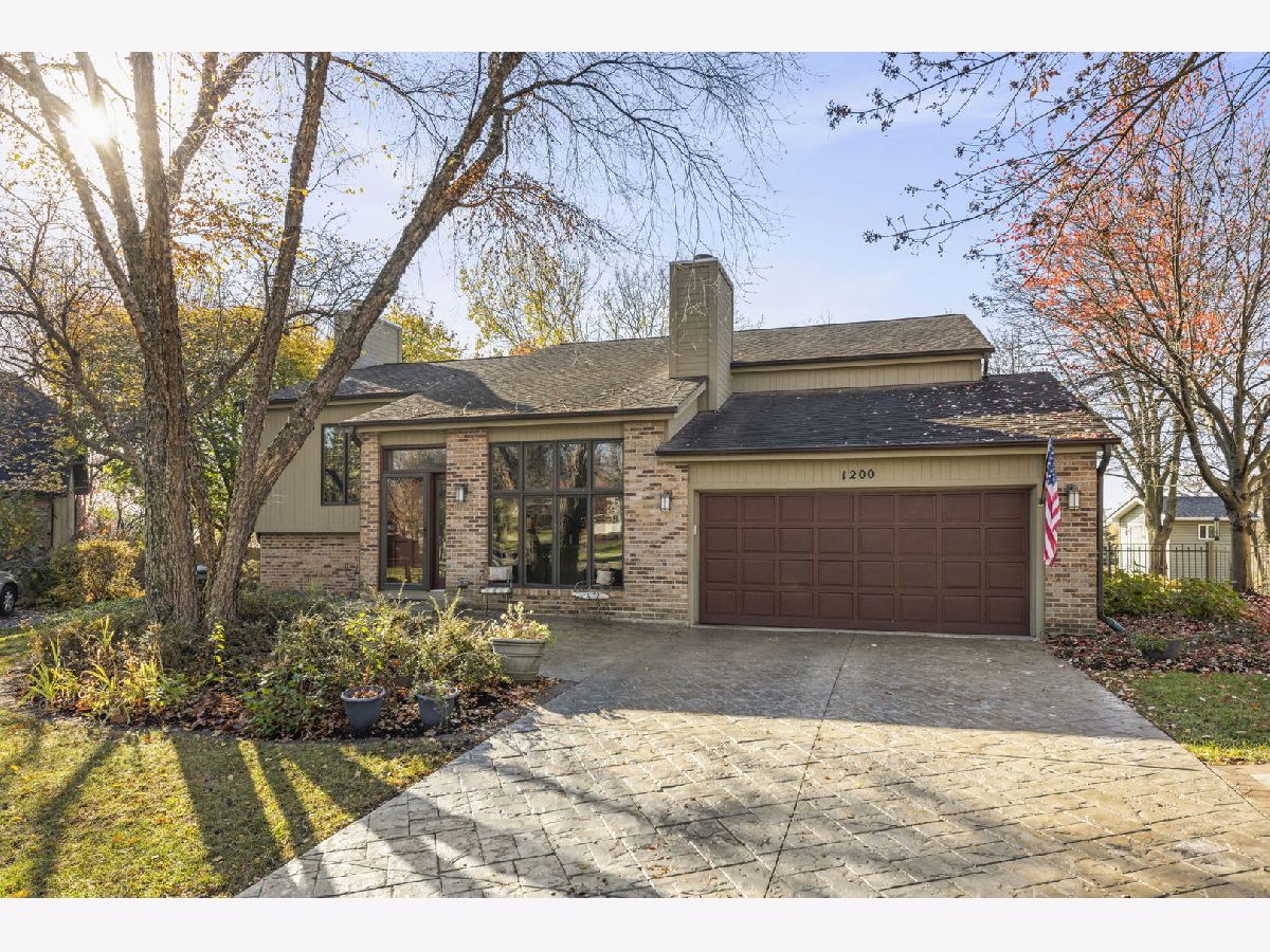 Homes Sold Yorkshire Manor Naperville Illinois, 1200 Yorkshire