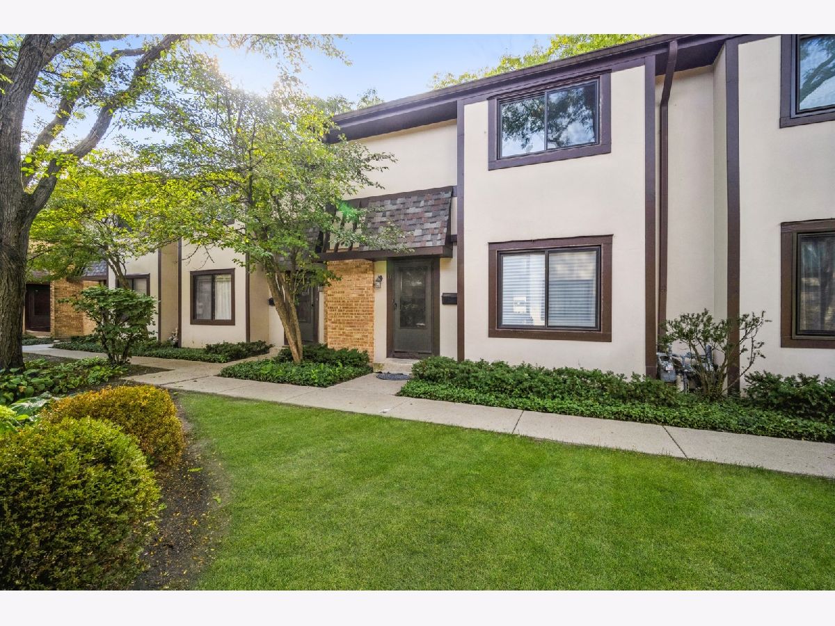 Townhomes Sold Breckenridge Glenview Illinois, 1734 Henley