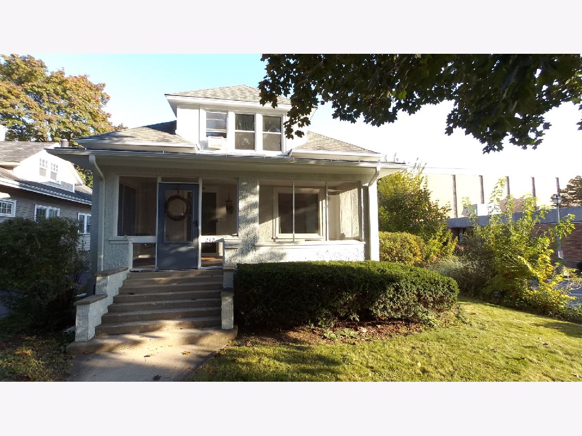 Homes & Townhomes Rented Heritage Libertyville Illinois, 212 Elm