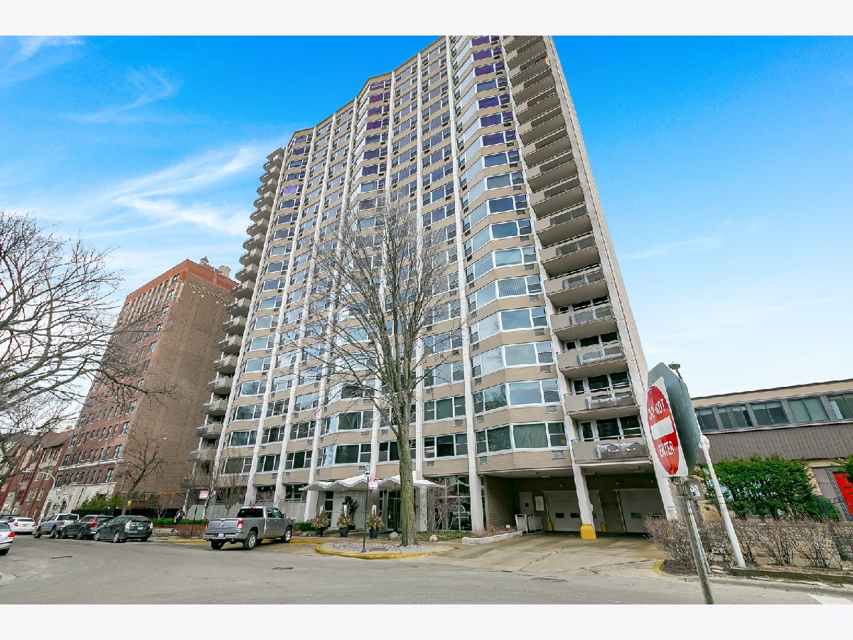 Condos & Townhomes Sold Stratford Place Chicago Illinois, 555 Cornelia