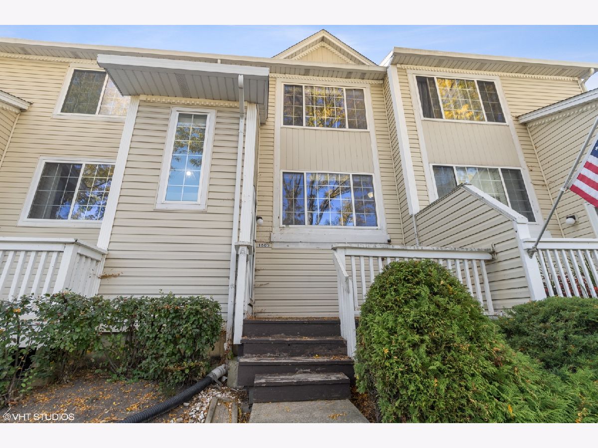Townhomes & Condos Sold Rainbow Pointe Hanover Park Illinois, 1605 Liberty