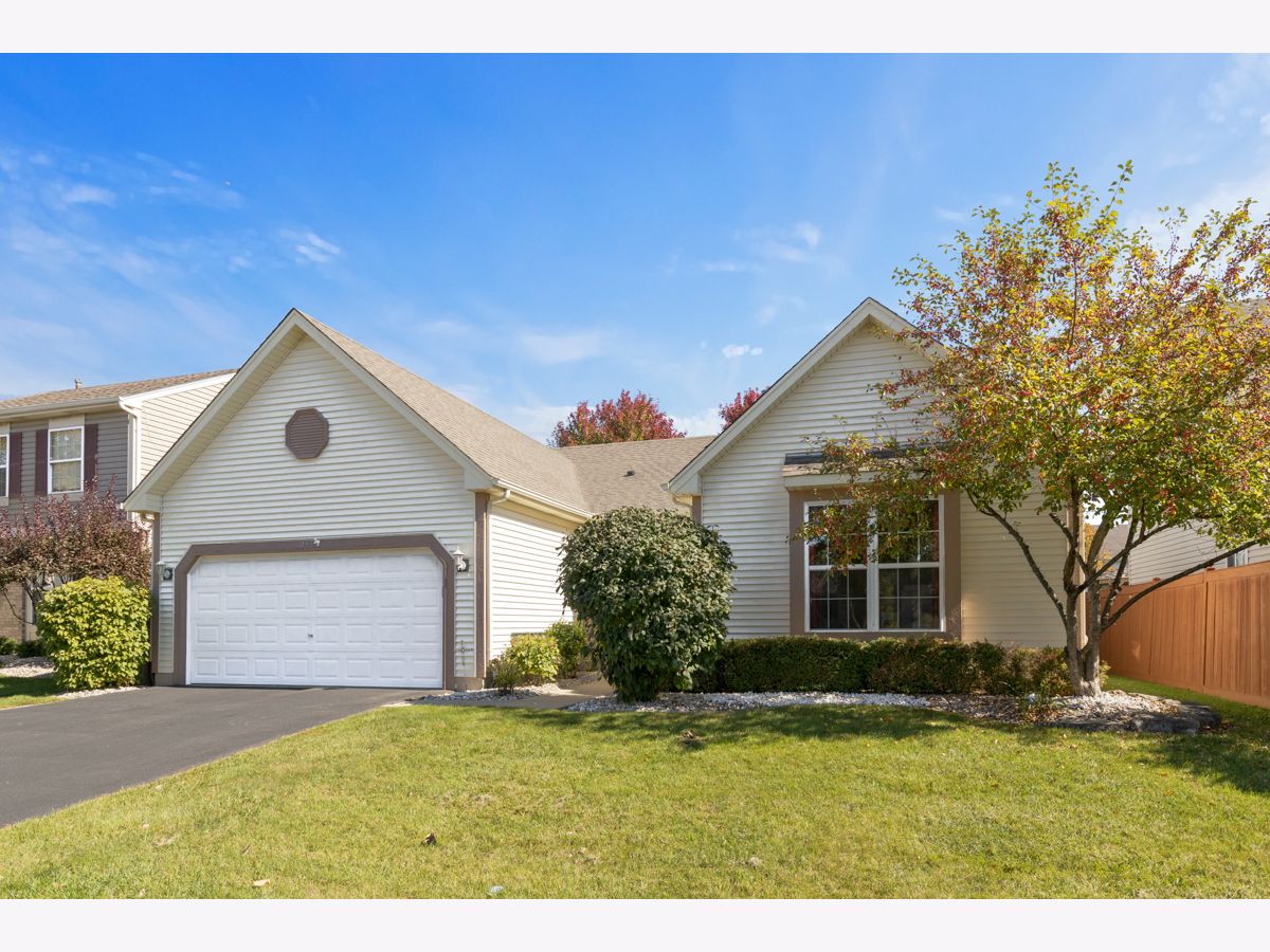Homes Sold Misty Hill Farm Hainesville Illinois, 155 Stillwater
