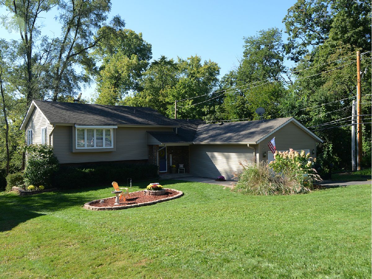 Homes Sold Pistakee Hills Mchenry Illinois, 1015 Edgewood