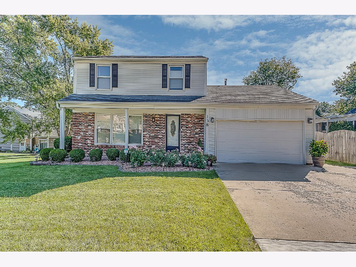 Townhomes & Condos & Homes Sold Greenbriar New Lenox Illinois, 138 Vine