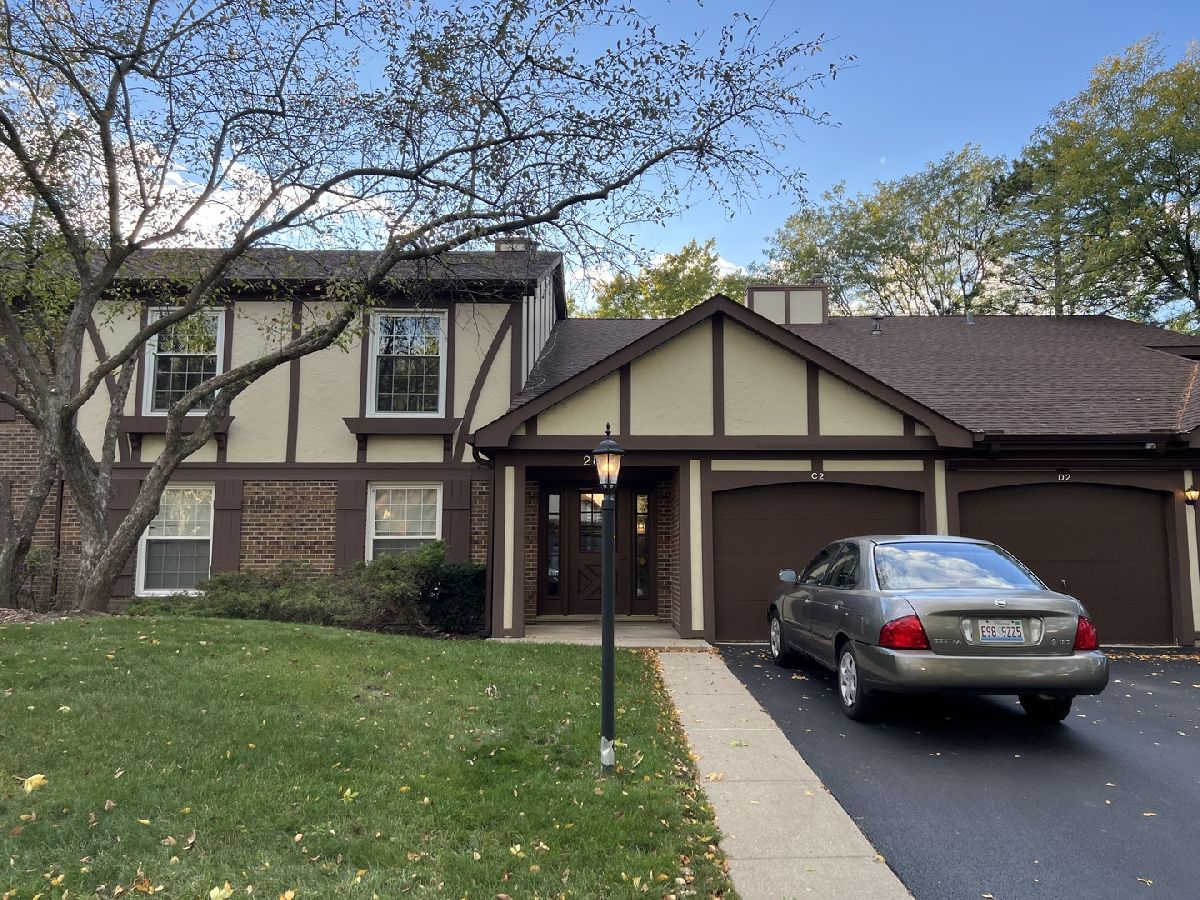 Condominiums & Homes Sold Willow Bend Rolling Meadows Illinois, 2830 Northampton