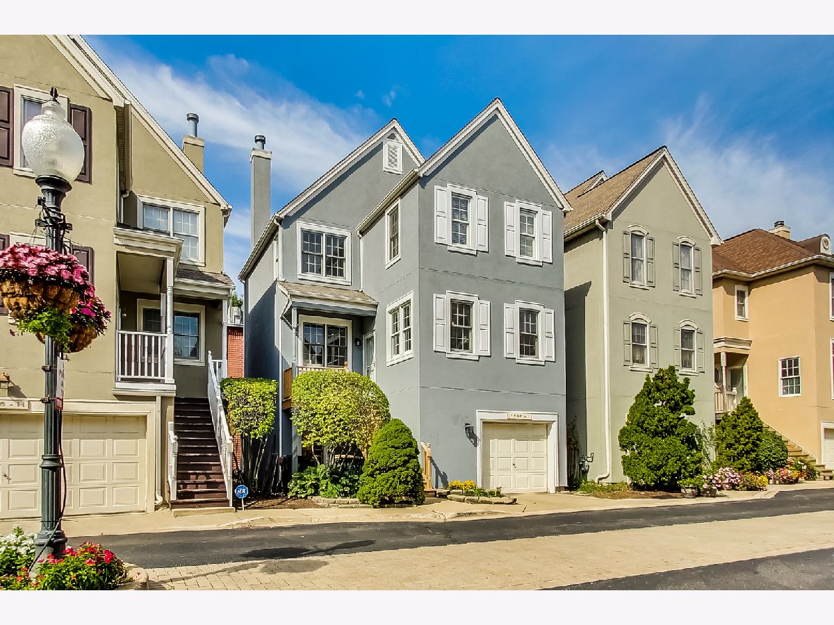 Homes & Townhomes & Condos Sold Picardy Place Chicago Illinois, 1806 Diversey