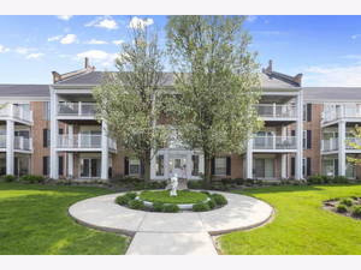 Condominiums Sold Three Fountains On The Lake Rolling Meadows Illinois, 5501 Carriageway