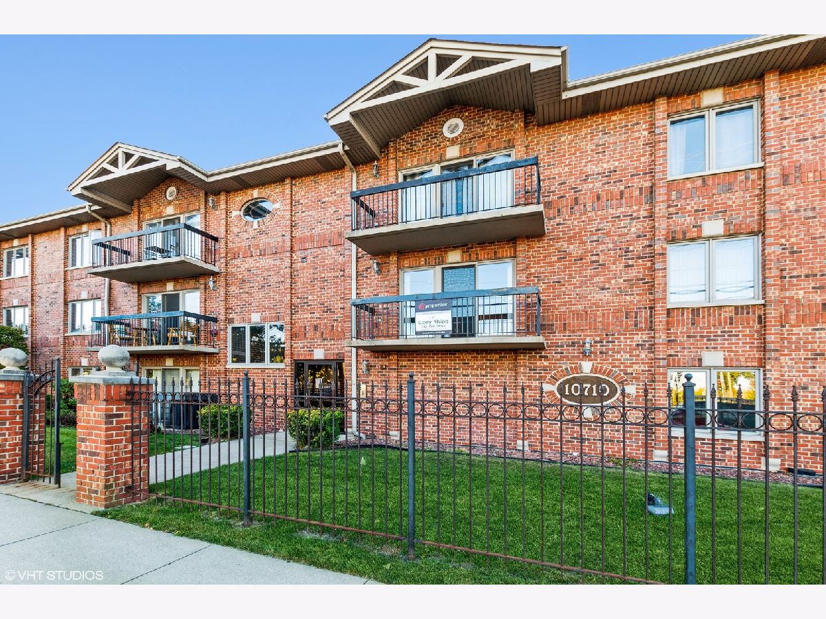 Condos & Townhomes Sold Central Park Condos Chicago Ridge Illinois, 10710 Central