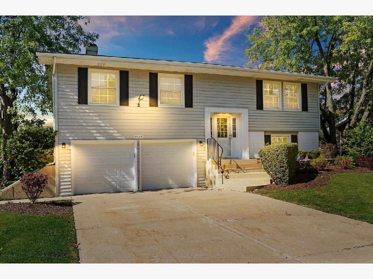Homes Sold Butterfield Lombard Illinois, 2S122 Beaumont