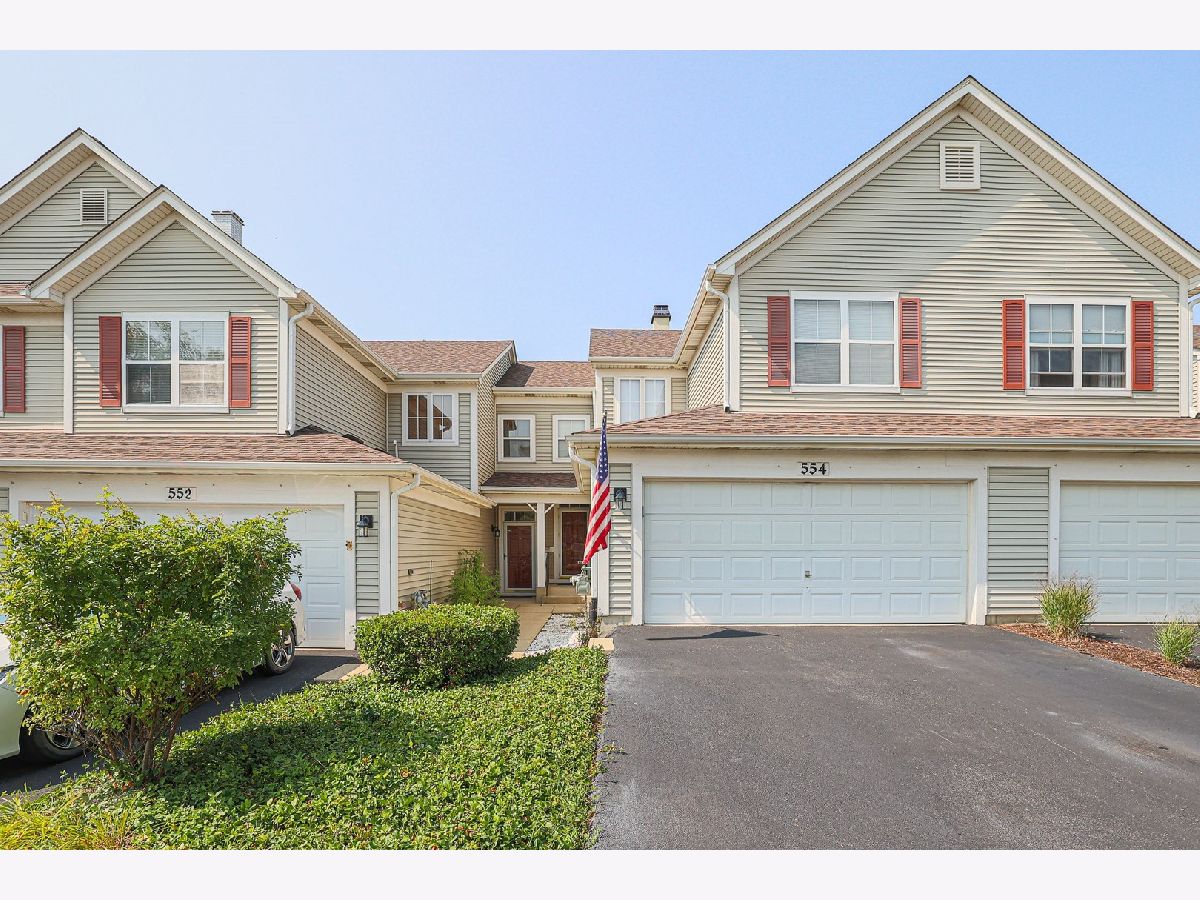 Townhomes Rented Eagles Ridge Bartlett Illinois, 554 Peregrine