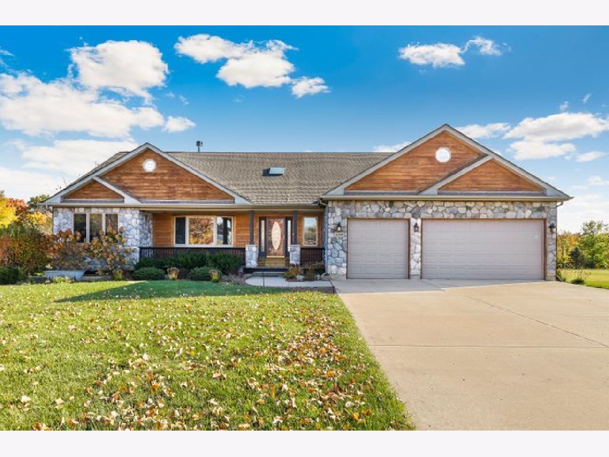 Homes Sold Wooded Cove Elwood Illinois, 21149 Wooded Cove