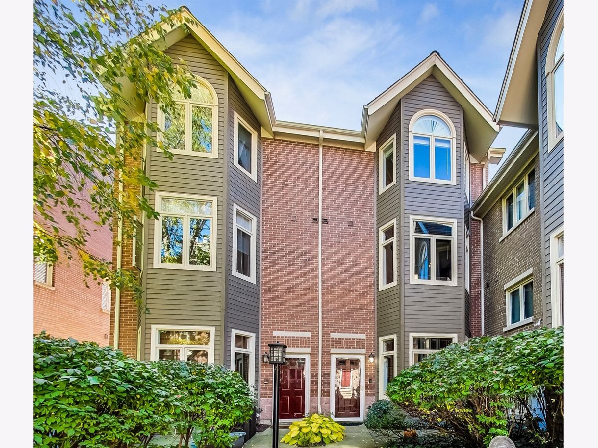 Townhomes Sold Sweeterville Chicago Illinois, 1238 Fletcher