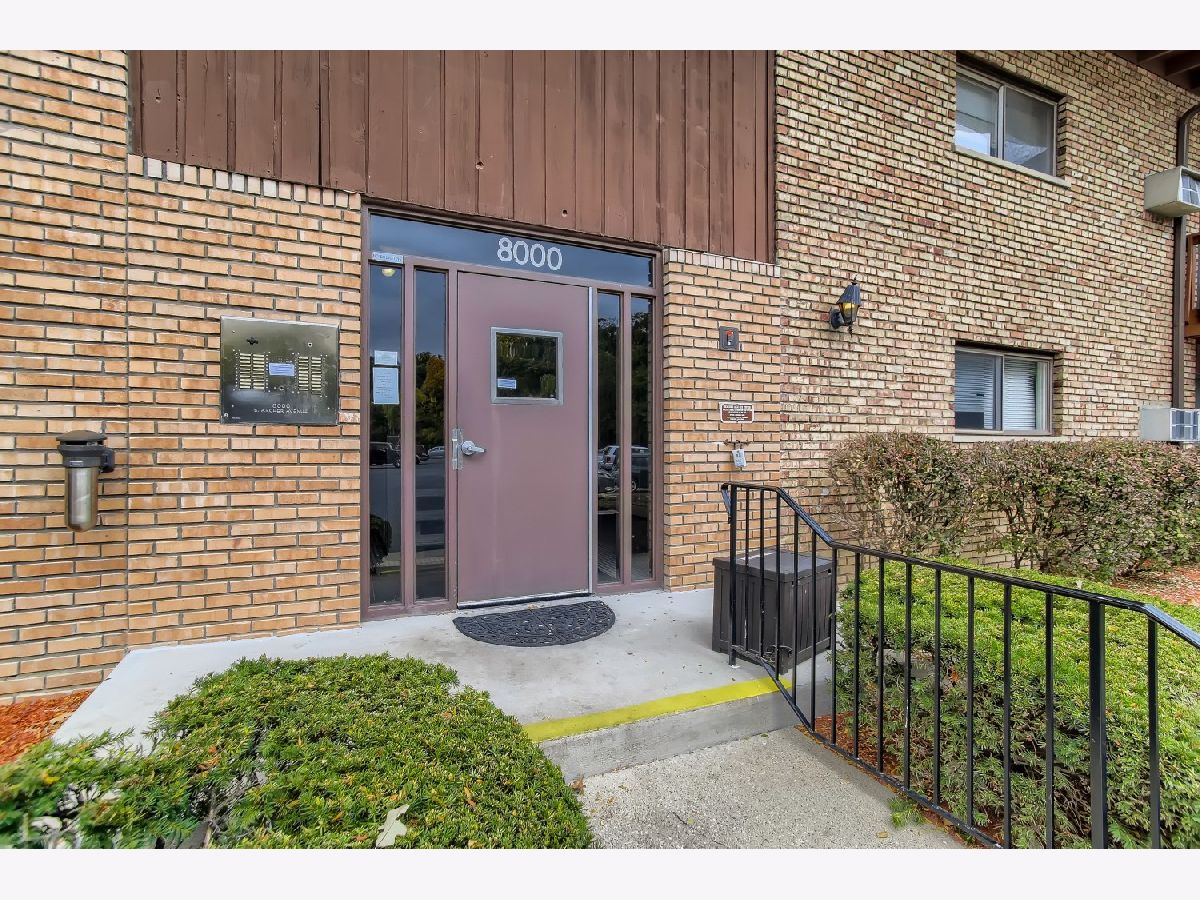 Condominiums Sold Forest Trail Willow Springs Illinois, 8000 Archer