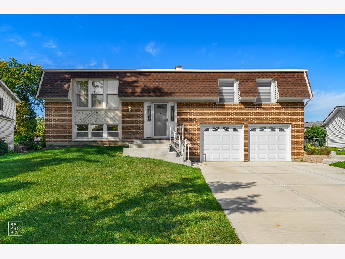 Homes Rented Winston Grove Elk Grove Village Illinois, 1472 Hodlmair