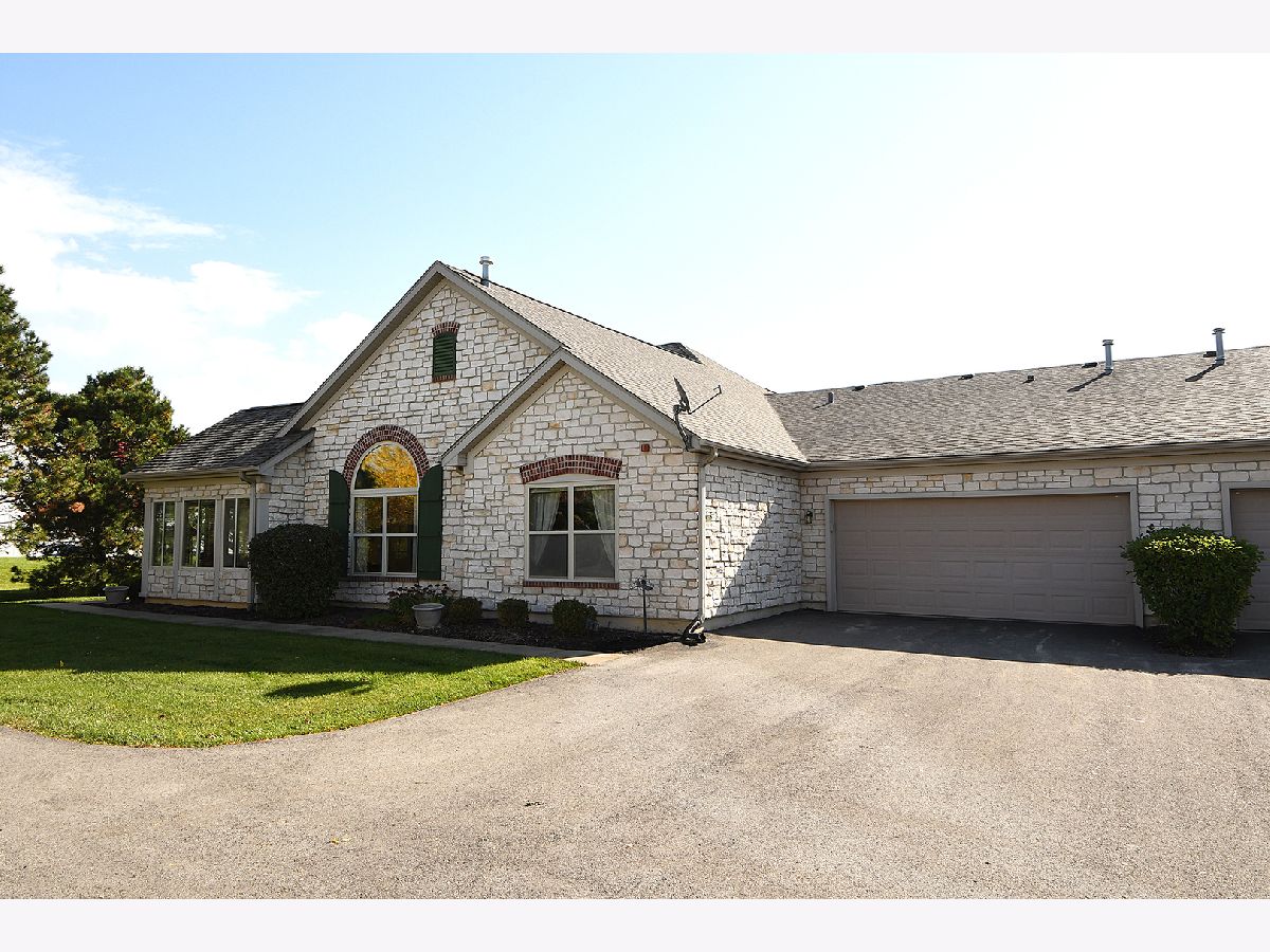 Townhomes & Condos Sold Messenger Woods Homer Glen Illinois, 16026 Messenger