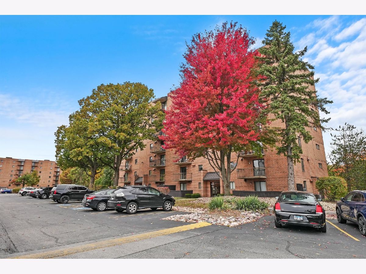 Condominiums Sold Edgewater Tinley Park Illinois, 5970 Lake Bluff