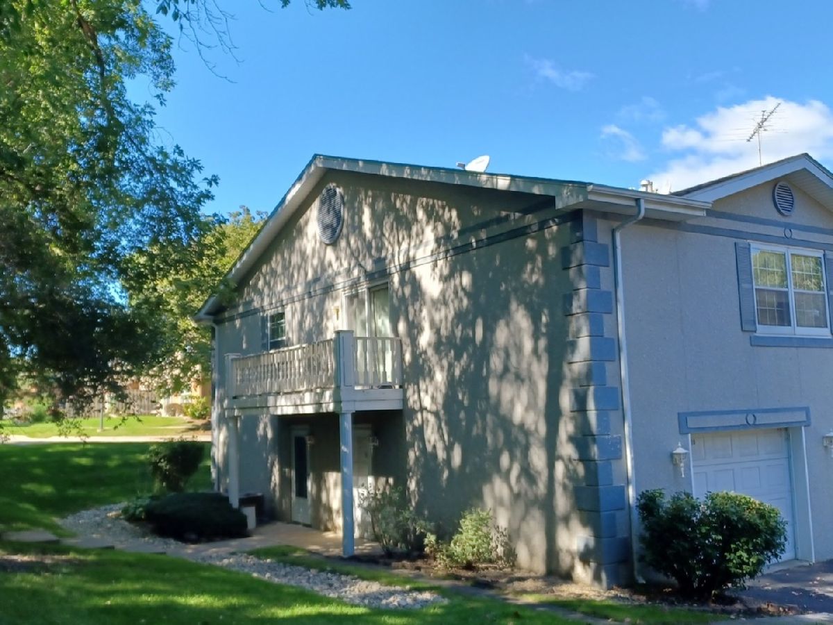 Condos & Townhomes & Homes Sold Greenwood Place Woodstock Illinois, 1012 Greenwood