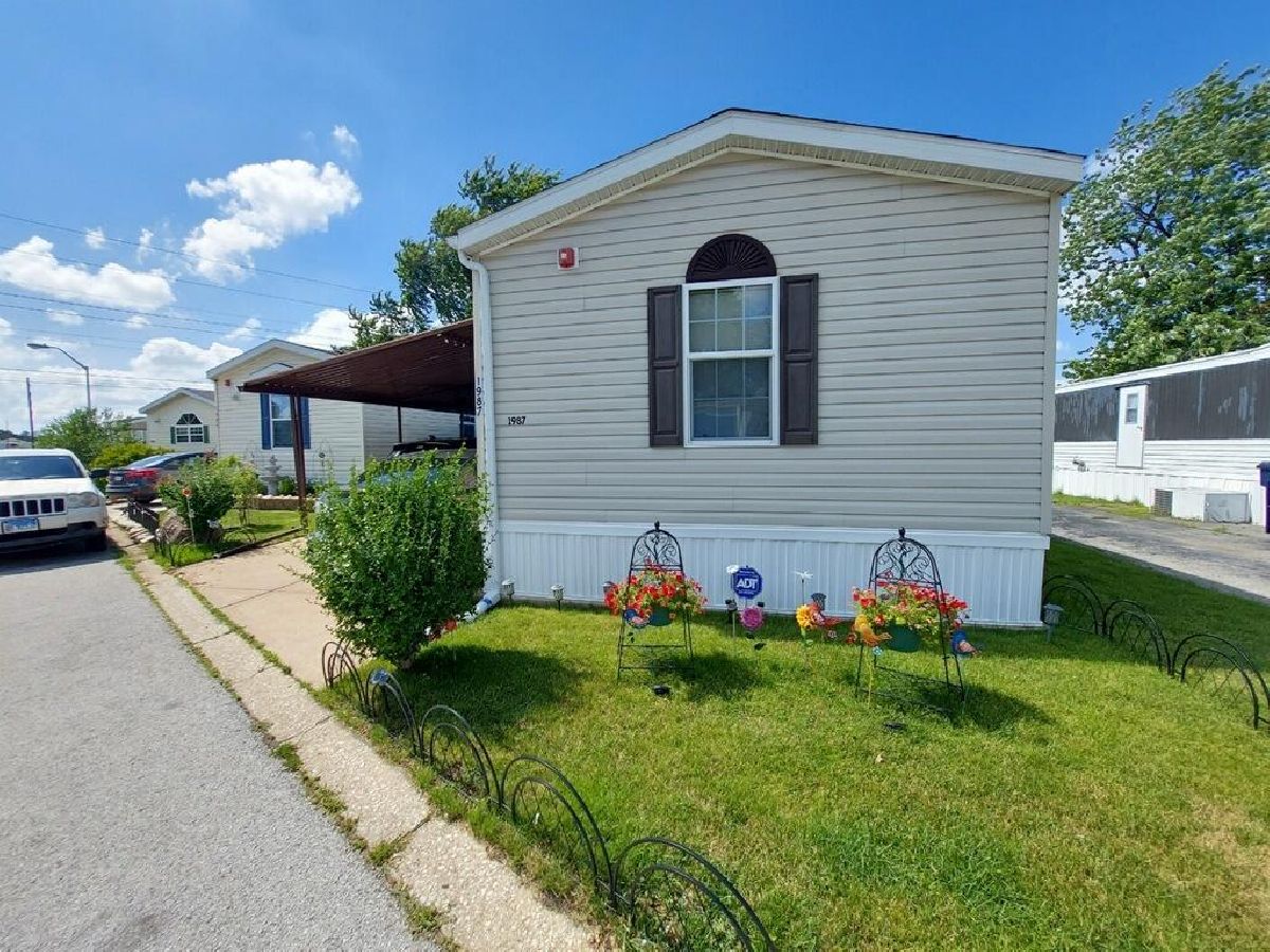 Subdivision Sold Rosebud Bridgeview Illinois, 8800 Harlem