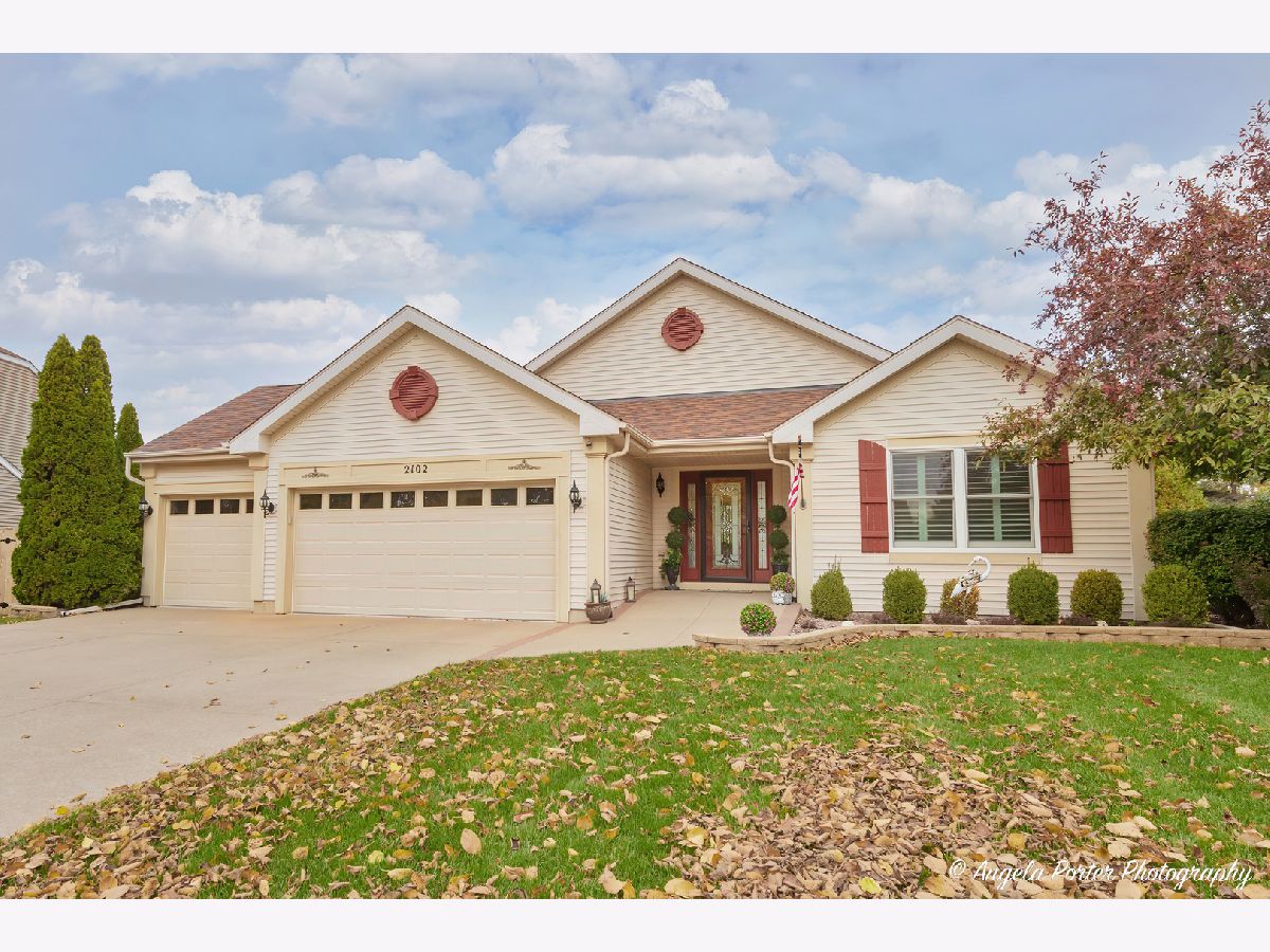 Homes Sold Olde Mill Pond Mchenry Illinois, 2102 Spring Creek