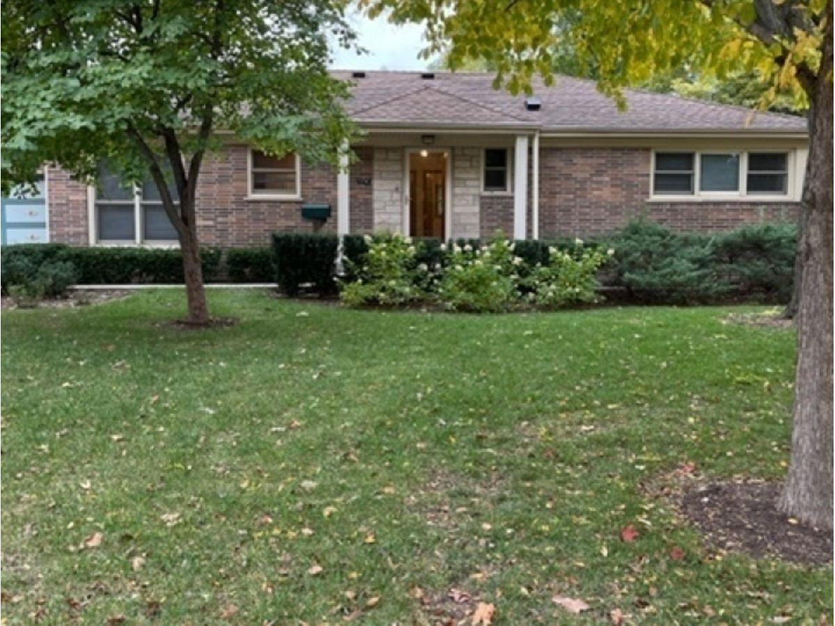 Homes Rented East Northbrook Northbrook Illinois, 1216 Wendy