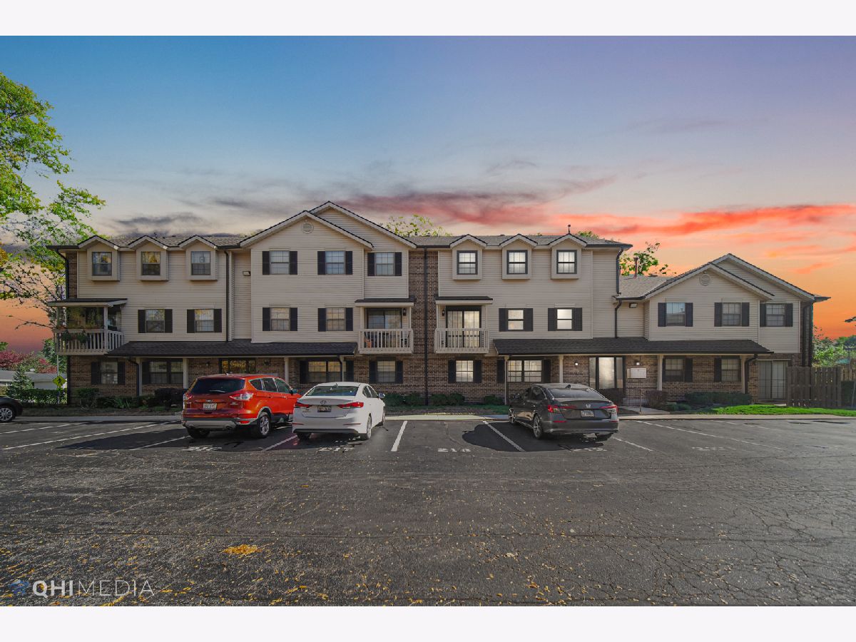 Condos & Townhomes Sold Jefferson West Naperville Illinois, 1482 Jefferson
