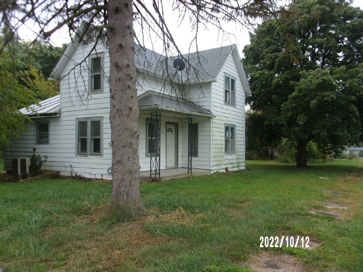  Sold Papineau Illinois, 224 Papineau