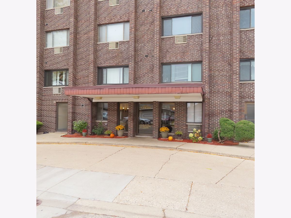 Condominiums Sold Pueblo Commons Chicago Illinois, 4623 Chester