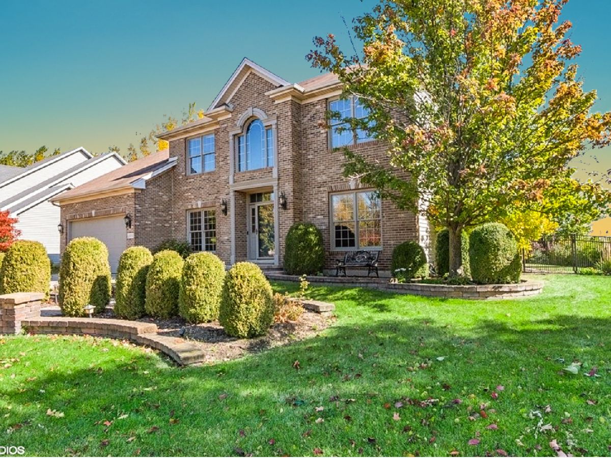 Homes Sold Gates Creek West Oswego Illinois, 408 Heatherwood