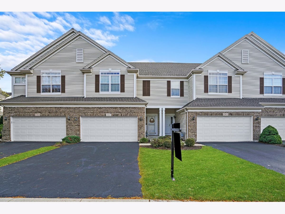 Townhomes & Homes Sold Parkview Meadows Plainfield Illinois, 23853 Mc Mullin
