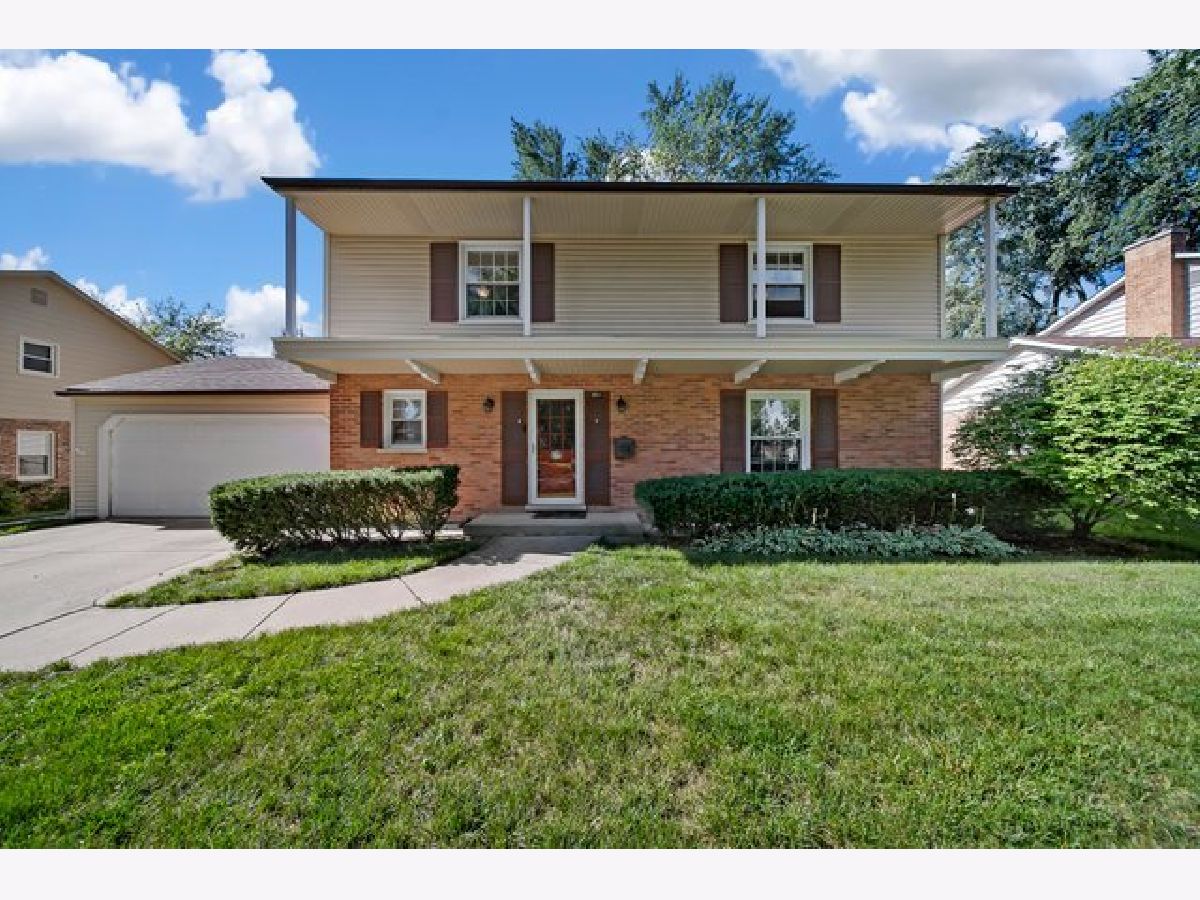 Homes Sold Reseda Palatine Illinois, 651 Monterey