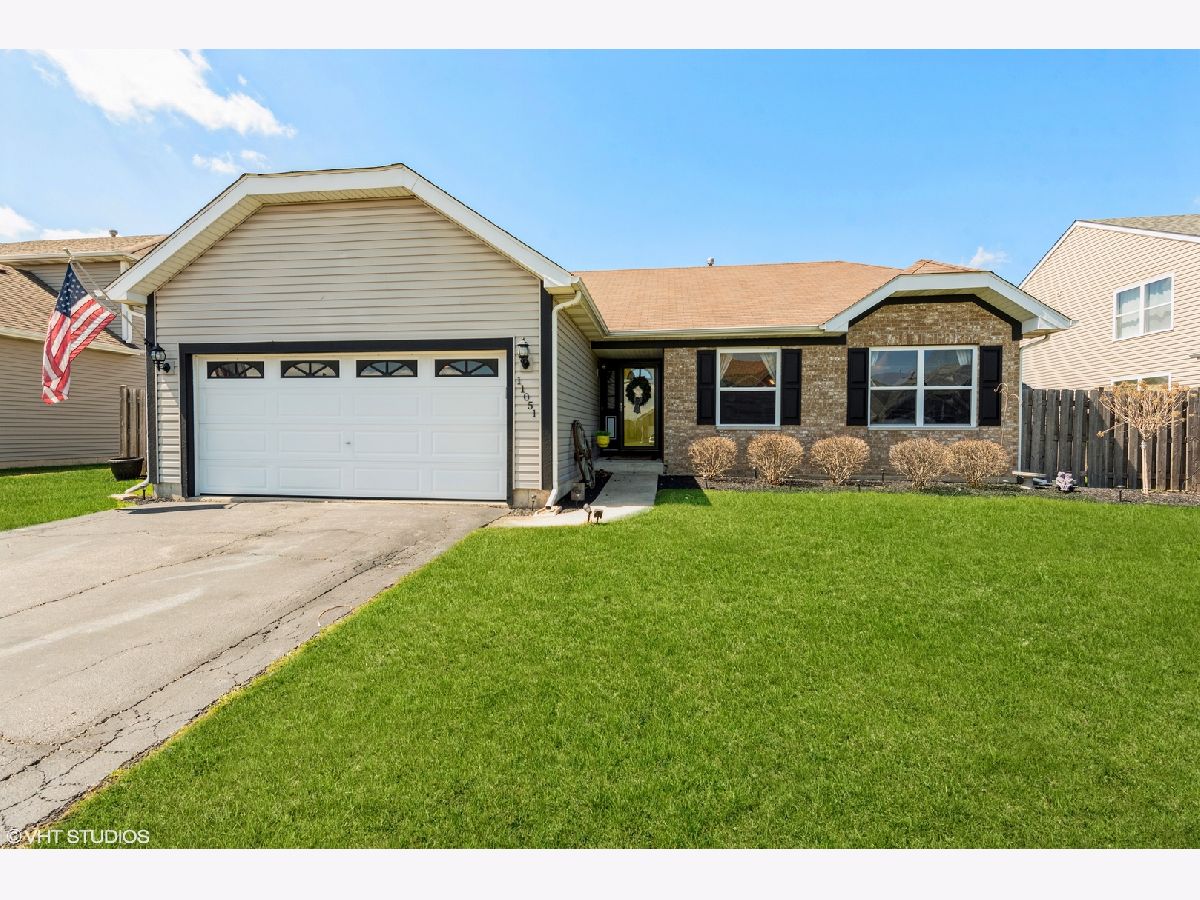 Homes Sold Huntley Meadows Huntley Illinois, 11051 Preston