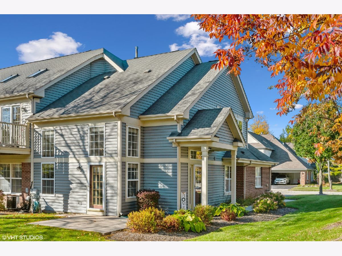 Townhomes & Condos Sold Checker Place Buffalo Grove Illinois, 301 Manor