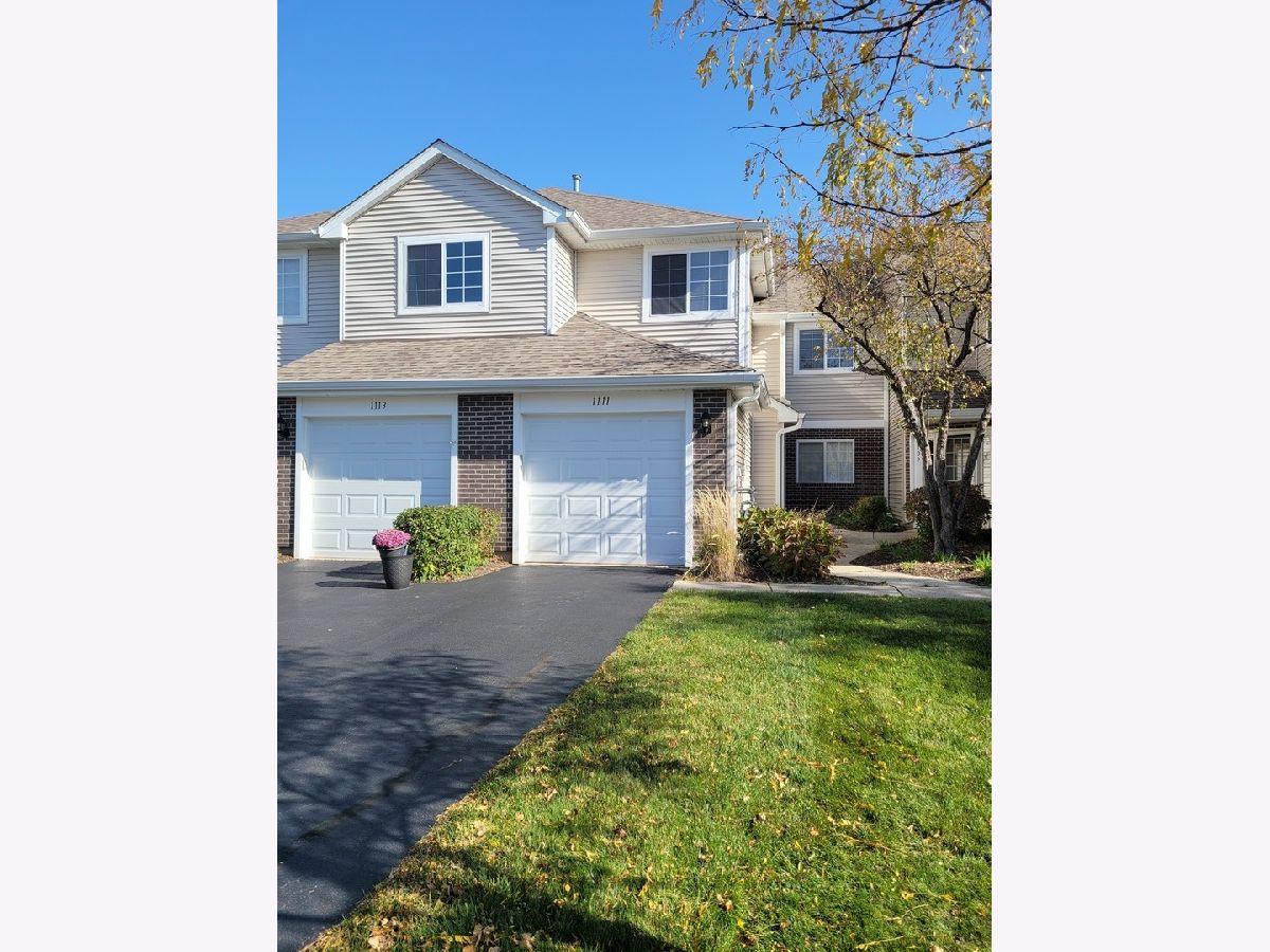 Townhomes & Condos Rented Cambria Lombard Illinois, 1111 Wilson