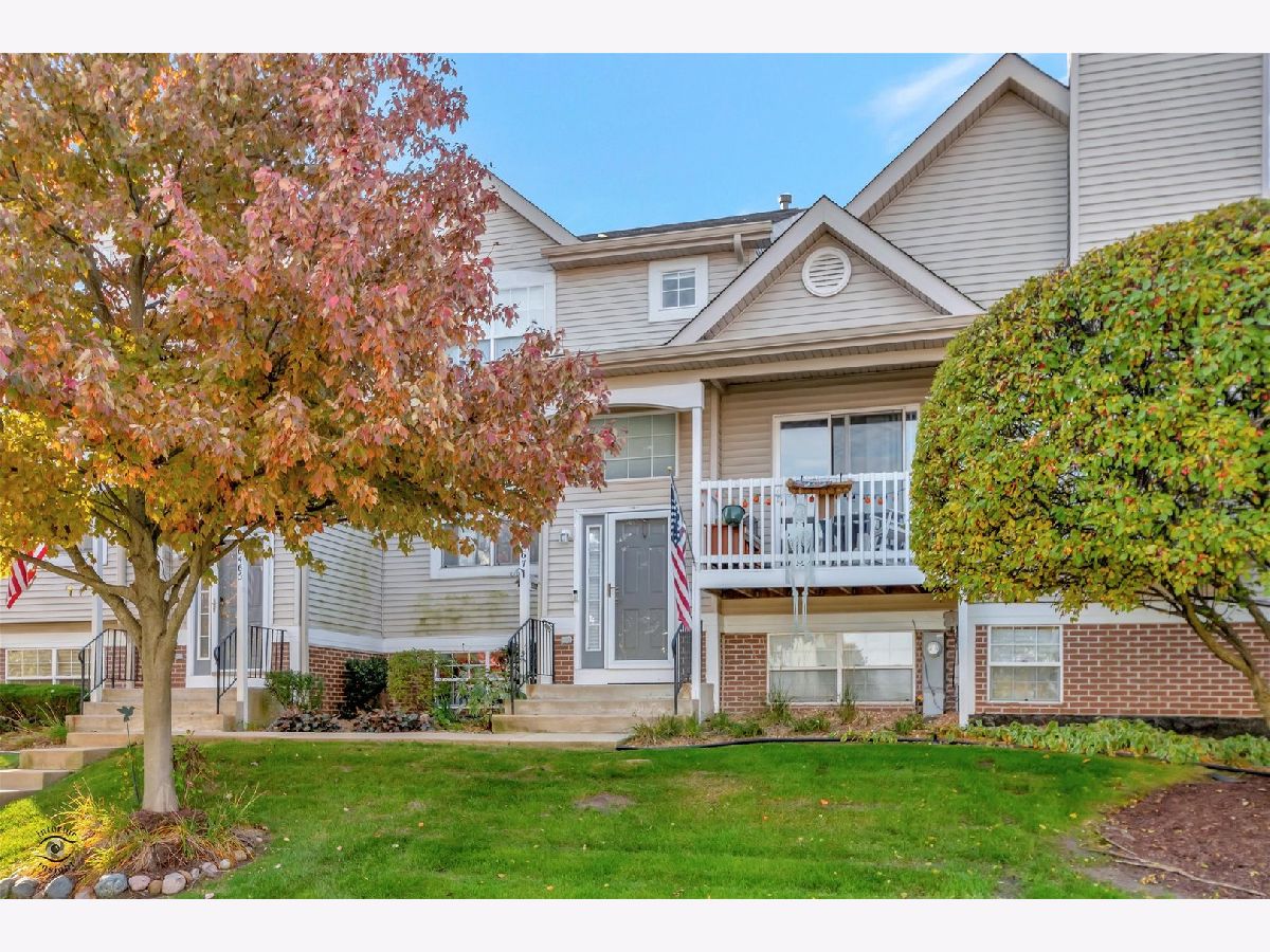 Townhomes Sold Broken Arrow Navajo Lockport Illinois, 16467 Teton