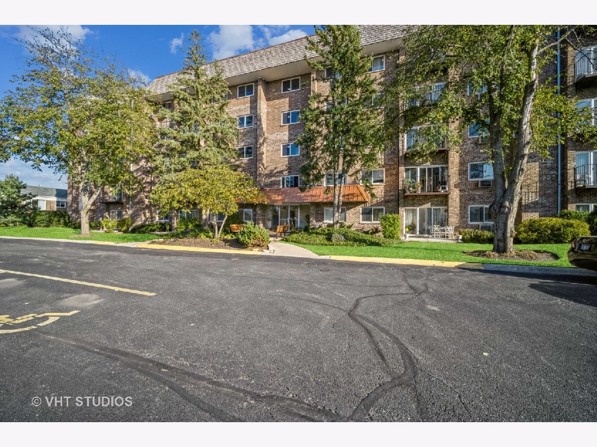Condominiums Sold Regency Condominiums Glenview Illinois, 10353 Dearlove
