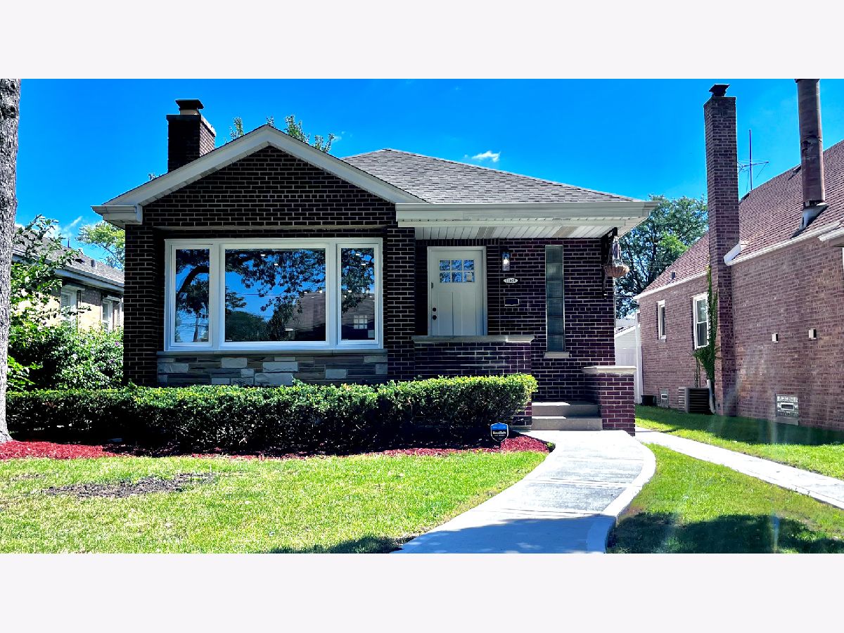 Homes & Condos & Townhomes Sold Beverly Woods Chicago Illinois, 11621 Maplewood