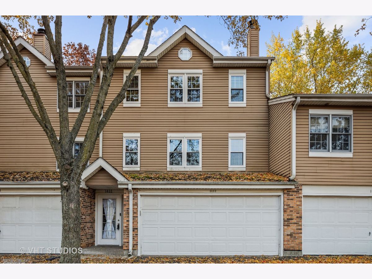 Townhomes Sold Mcconnell Oaks Woodstock Illinois, 1422 Oakleaf