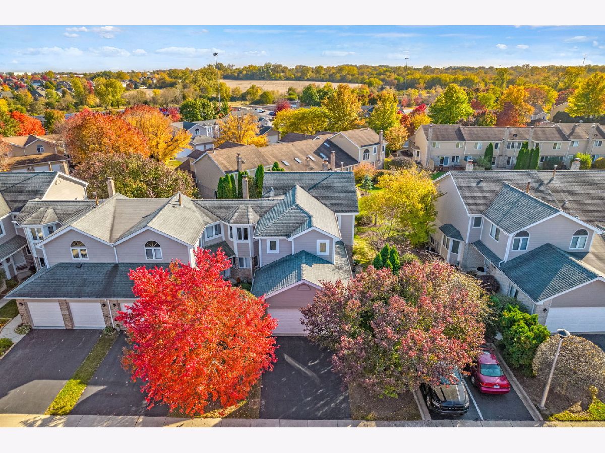 Townhomes & Homes Sold Brook Hills West Orland Park Illinois, 11905 Cormoy