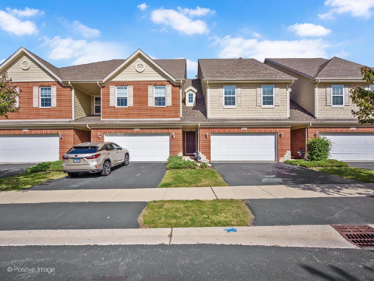 Townhomes Sold Villas At The Oaks Burr Ridge Illinois, 10S427 Carrington