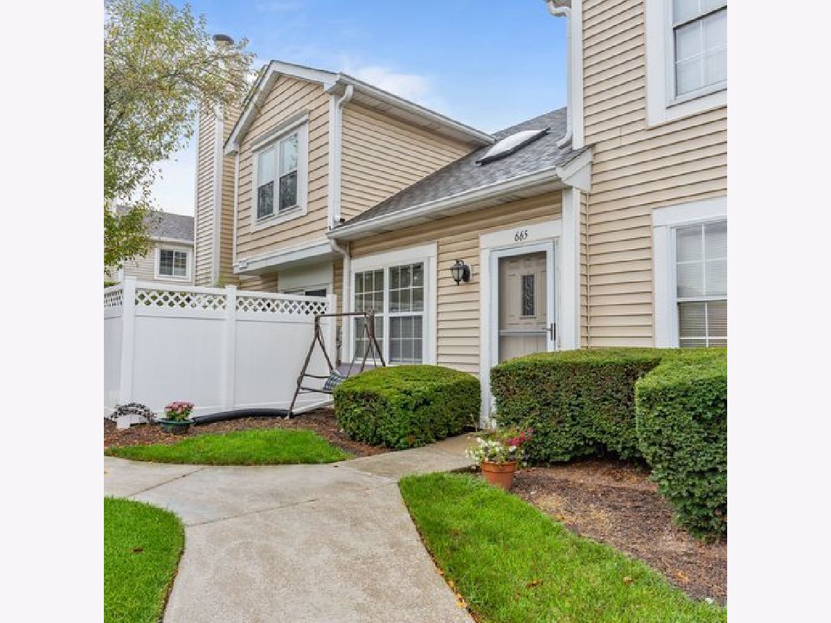 665 Le Parc Circle, Buffalo Grove, Illinois 60089 MLS 11659523