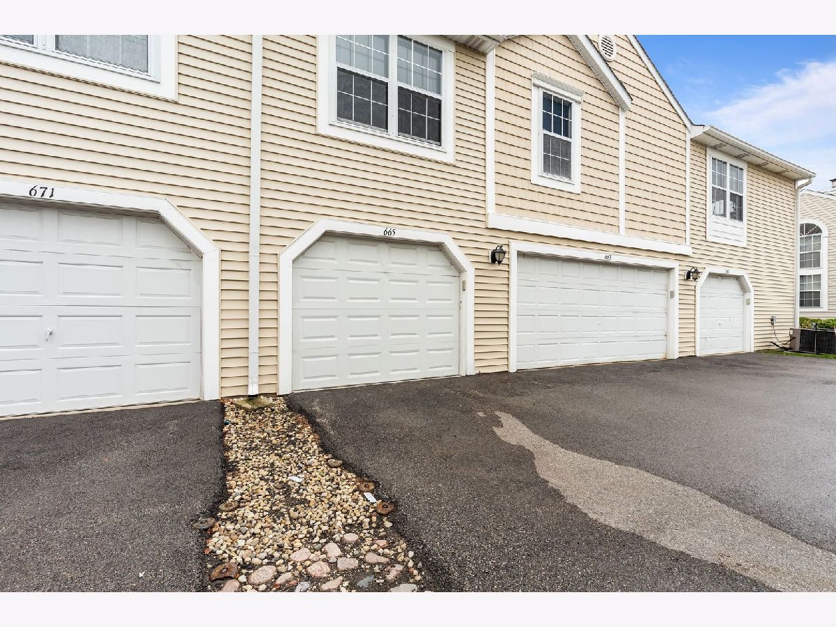 665 Le Parc Circle, Buffalo Grove, Illinois 60089 MLS 11659523