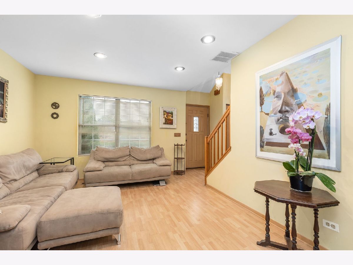 665 Le Parc Circle, Buffalo Grove, Illinois 60089 MLS 11659523