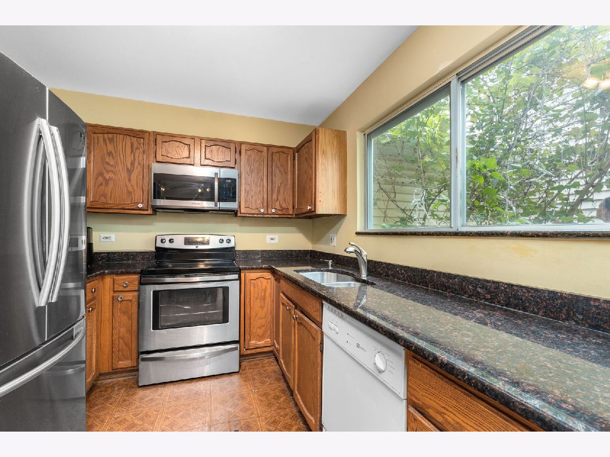 665 Le Parc Circle, Buffalo Grove, Illinois 60089 MLS 11659523